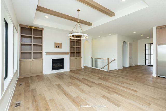 11295 Brookedale Drive, West Des Moines, IA 50263