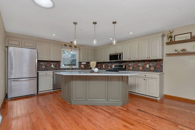 16705 W 138th Street, Lockport, IL 60441
