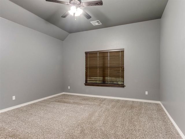 4613 Hambletonian Lane, Mustang, OK 73064