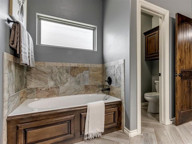 4613 Hambletonian Lane, Mustang, OK 73064