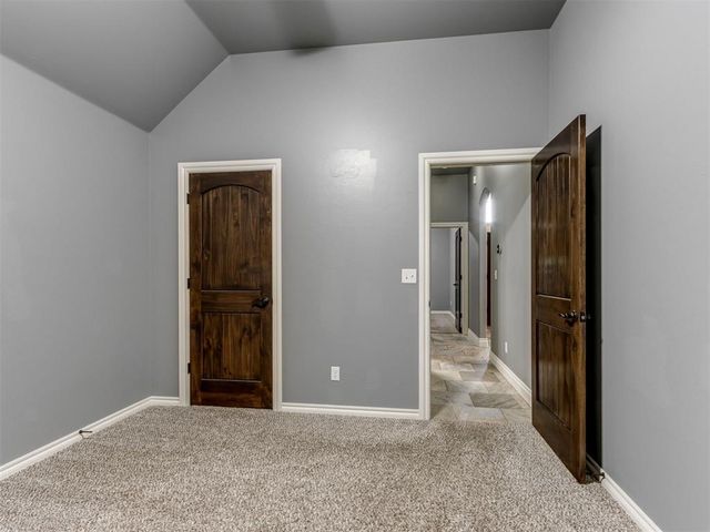 4613 Hambletonian Lane, Mustang, OK 73064