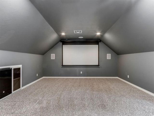 4613 Hambletonian Lane, Mustang, OK 73064
