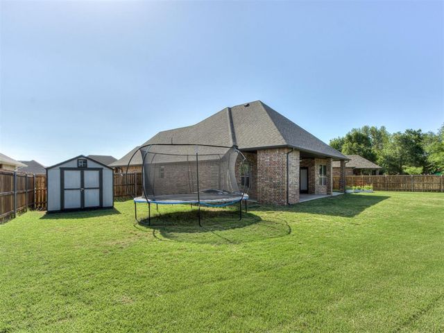 4613 Hambletonian Lane, Mustang, OK 73064