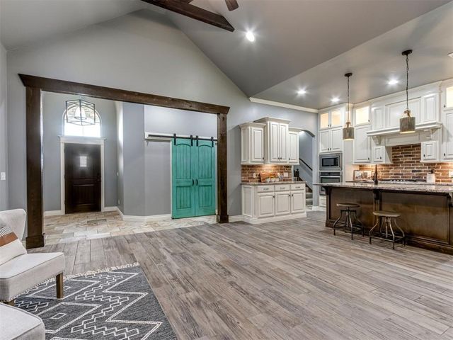 4613 Hambletonian Lane, Mustang, OK 73064