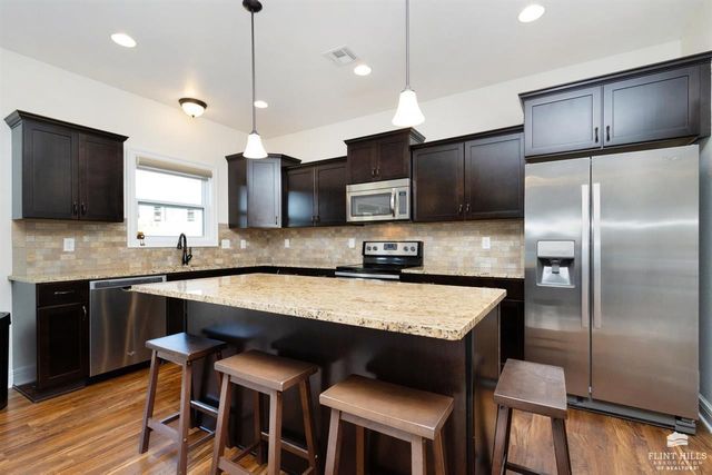 3429 Eldridge Drive, Manhattan, KS 66503