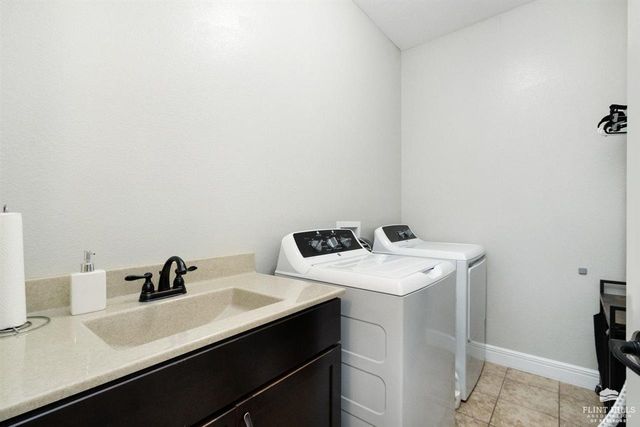 3429 Eldridge Drive, Manhattan, KS 66503