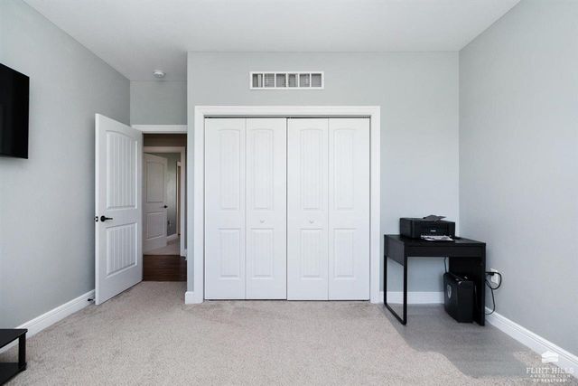 3429 Eldridge Drive, Manhattan, KS 66503