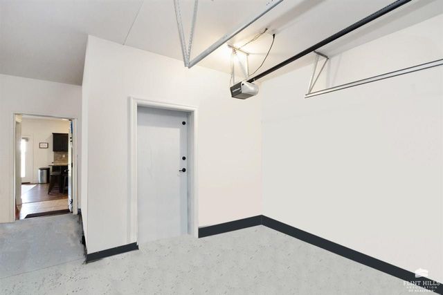 3429 Eldridge Drive, Manhattan, KS 66503