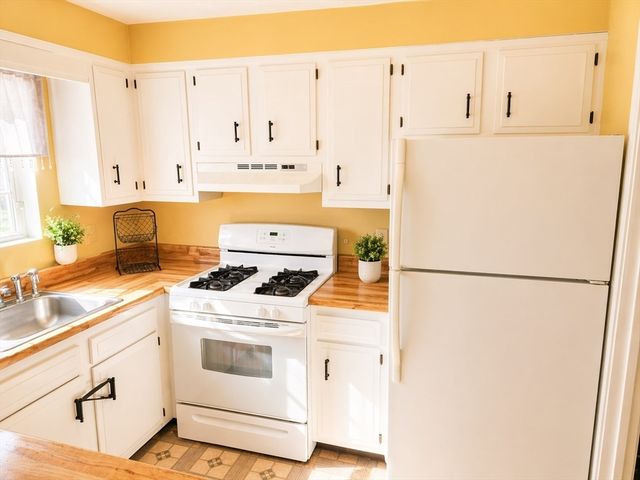 46 Pawtucket 34, Tyngsborough, MA 01879