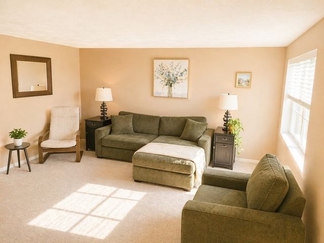 46 Pawtucket 34, Tyngsborough, MA 01879