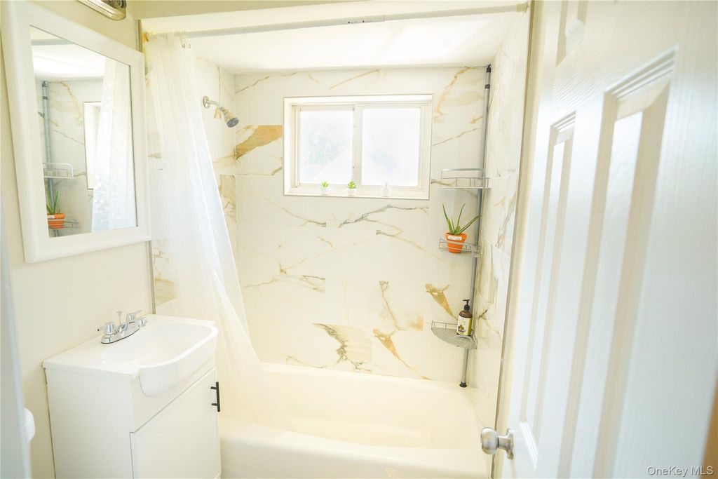 1132 Udall Road, Bay Shore, NY 11706 — photo 5
