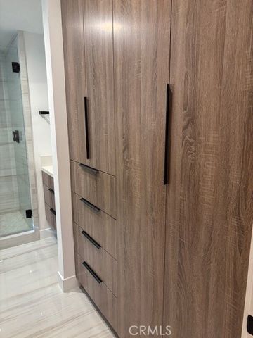 14553 Benefit Street, Sherman Oaks, CA 91403