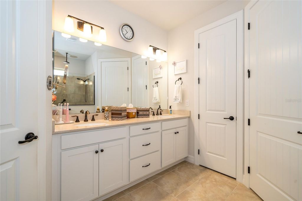 Image 26 of property listing at 4748 BALLAST CREST COVE, Land O Lakes, FL 34638