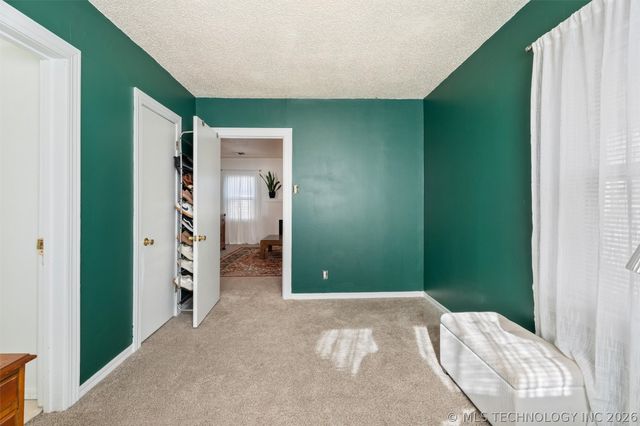 721 S Creek Avenue, Bartlesville, OK 74003