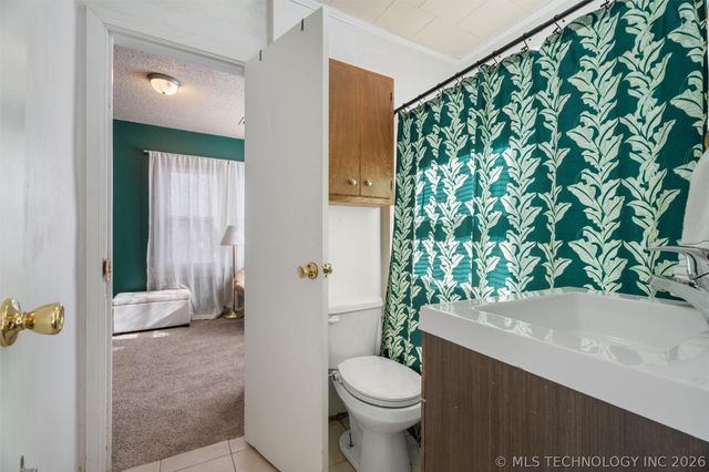 721 S Creek Avenue, Bartlesville, OK 74003