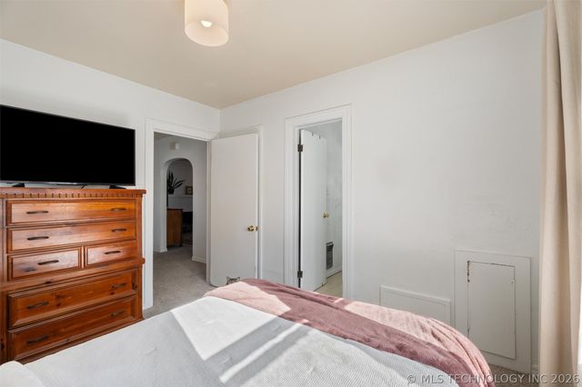 721 S Creek Avenue, Bartlesville, OK 74003