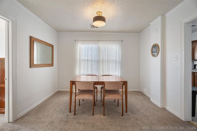 721 S Creek Avenue, Bartlesville, OK 74003