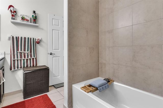 11424 SW 251st St, Homestead, FL 33032