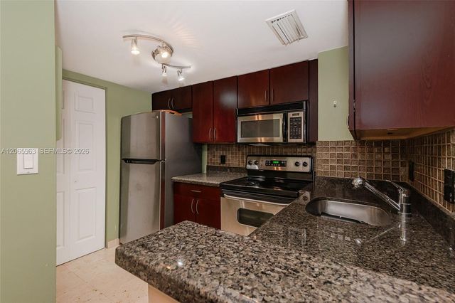 770 Claughton Island Drive 809, Miami, FL 33131