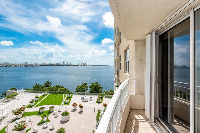 770 Claughton Island Drive 809, Miami, FL 33131