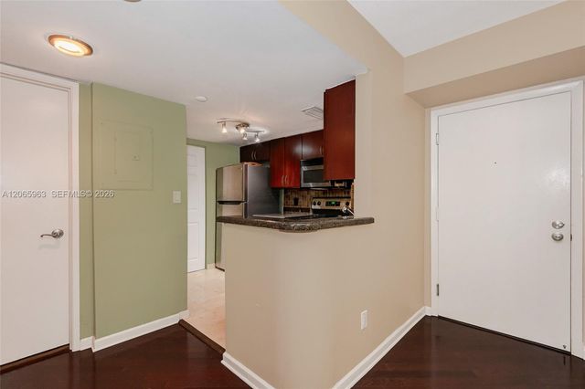 770 Claughton Island Drive 809, Miami, FL 33131