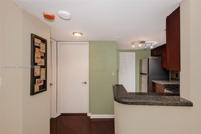 770 Claughton Island Drive 809, Miami, FL 33131
