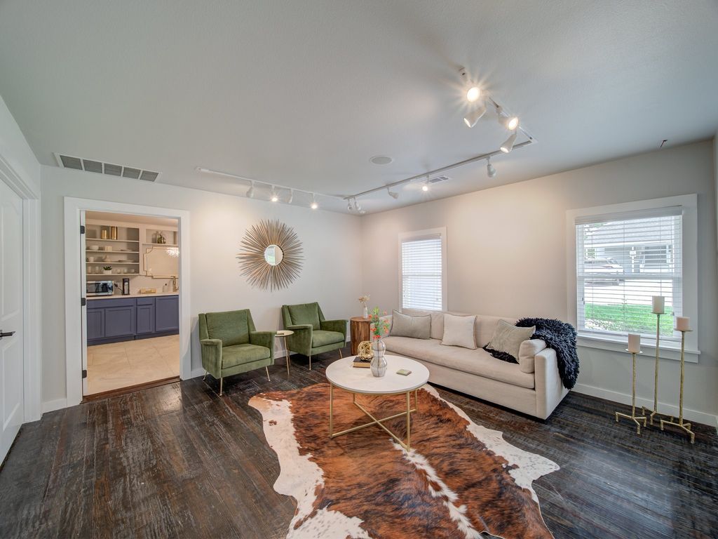 202 N West Street, Rockwall, TX 75087