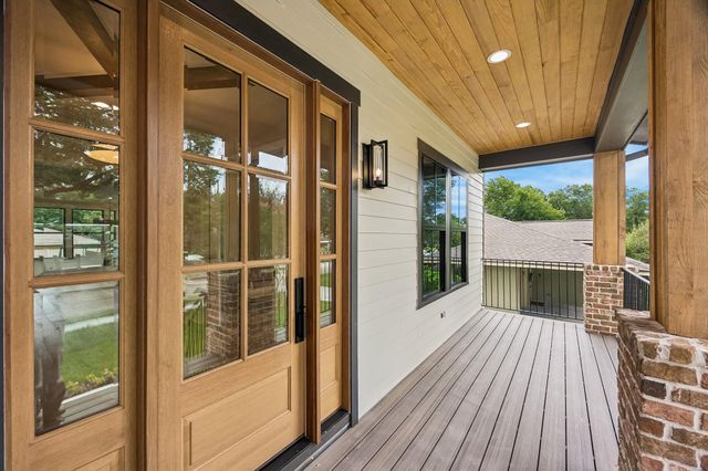 2214 Chantilly Lane, Houston, TX 77018