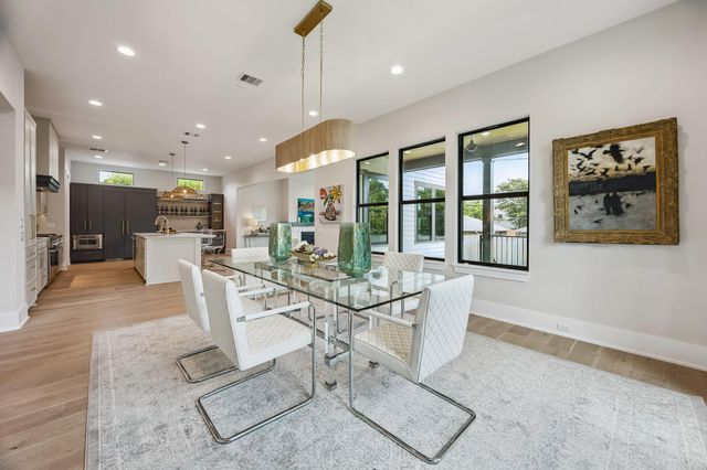 2214 Chantilly Lane, Houston, TX 77018