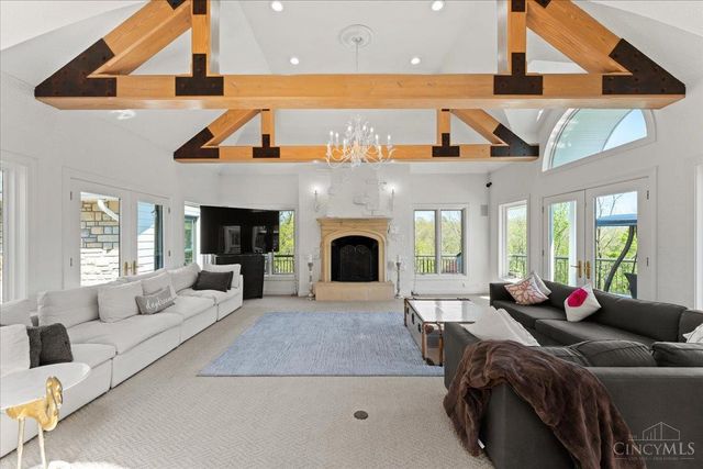6220 Hawk Ridge Lane, Indian Hill, OH 45243