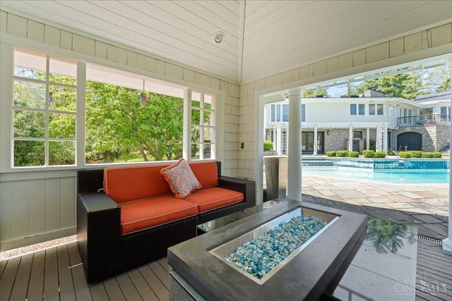 6220 Hawk Ridge Lane, Indian Hill, OH 45243
