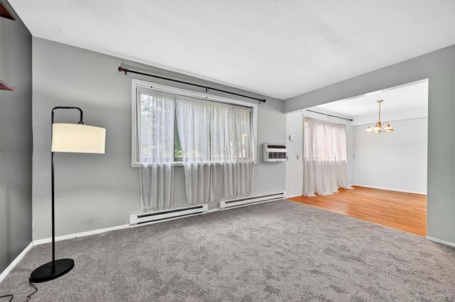 10 Oakwood Terrace 38, New Windsor, NY 12553