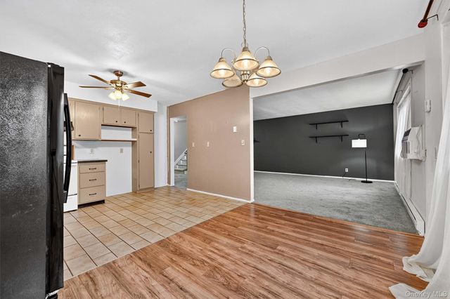 10 Oakwood Terrace 38, New Windsor, NY 12553