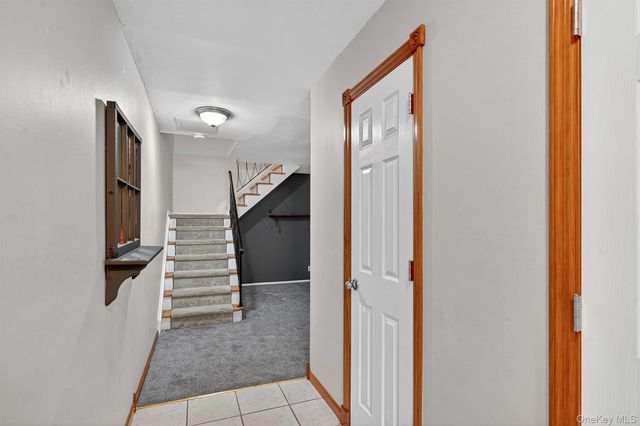 10 Oakwood Terrace 38, New Windsor, NY 12553