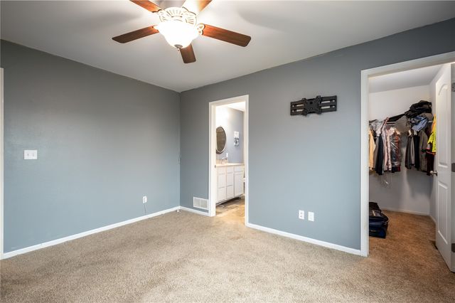 6420 Prairie Sage Drive SW, Cedar Rapids, IA 52404