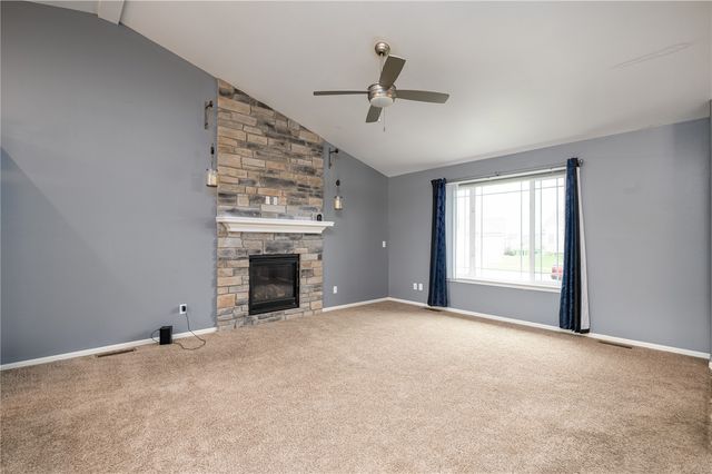 6420 Prairie Sage Drive SW, Cedar Rapids, IA 52404