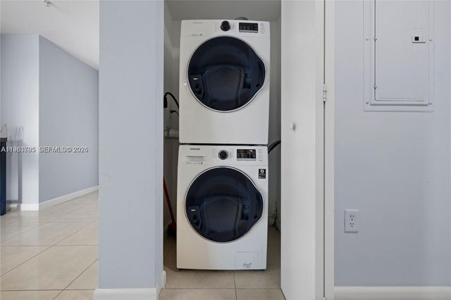 3250 NE 1st Ave 516, Miami, FL 33137