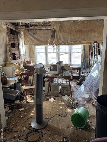 931 Ashland Street, Detroit, MI 48215