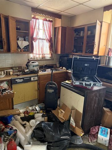 931 Ashland Street, Detroit, MI 48215