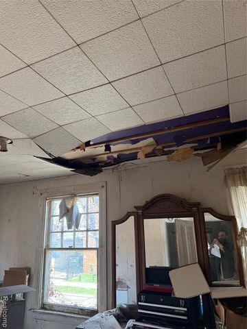 931 Ashland Street, Detroit, MI 48215