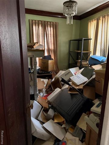 931 Ashland Street, Detroit, MI 48215