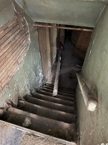 931 Ashland Street, Detroit, MI 48215