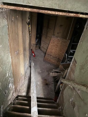 931 Ashland Street, Detroit, MI 48215