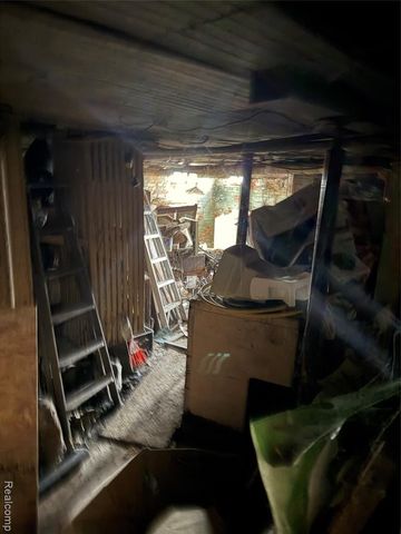 931 Ashland Street, Detroit, MI 48215