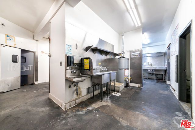 6340 Yucca Street, Los Angeles, CA 90028