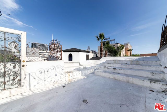 6340 Yucca Street, Los Angeles, CA 90028