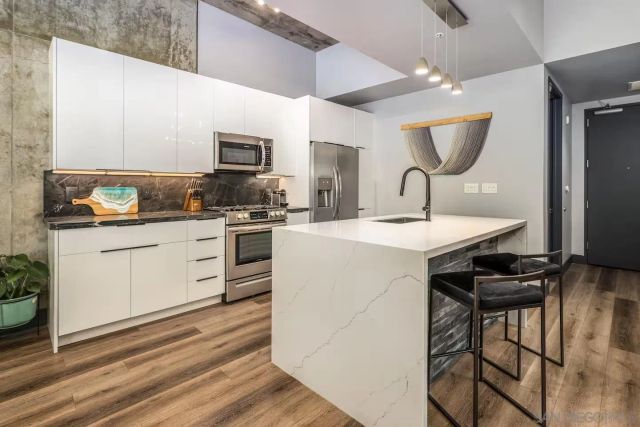 1050 Island Ave 105, San Diego, CA 92101