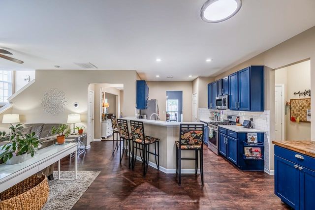 916 Saint Debbinshire Court, Duncan, SC 29334