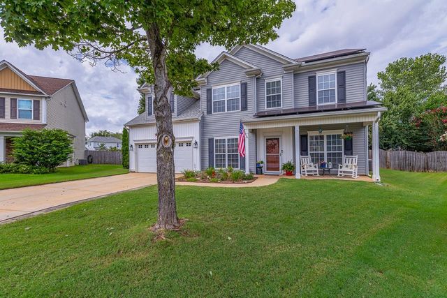 916 Saint Debbinshire Court, Duncan, SC 29334