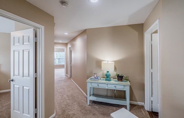 916 Saint Debbinshire Court, Duncan, SC 29334